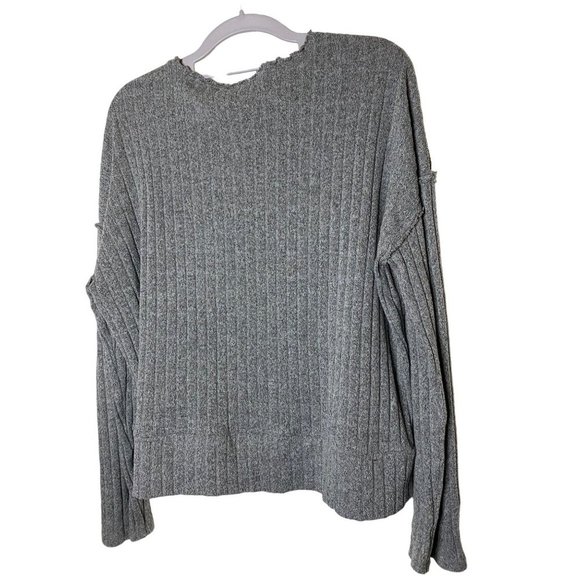 Zara Trafaluc Ruffle Trim Gray long‎ sleeve sweater Sz L - Picture 7 of 8